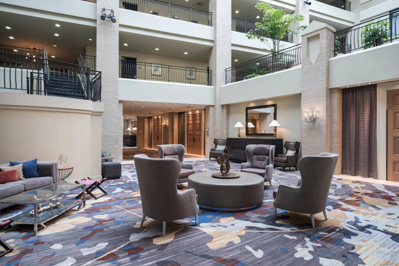 Renaissance New Orleans Arts Warehouse District Hotel Bagian luar foto