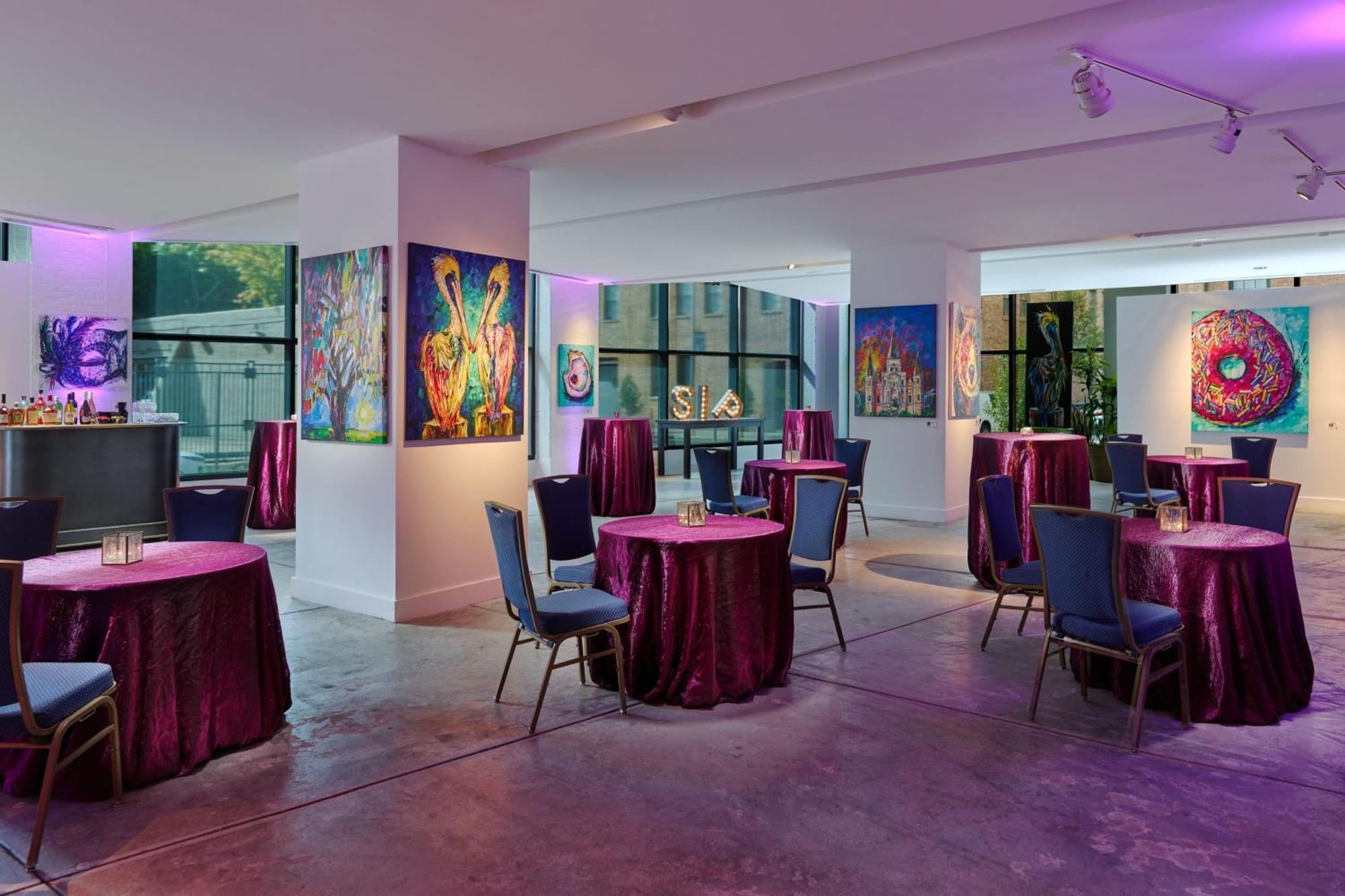 Renaissance New Orleans Arts Warehouse District Hotel Bagian luar foto