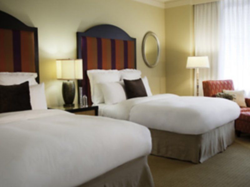 Renaissance New Orleans Arts Warehouse District Hotel Bagian luar foto